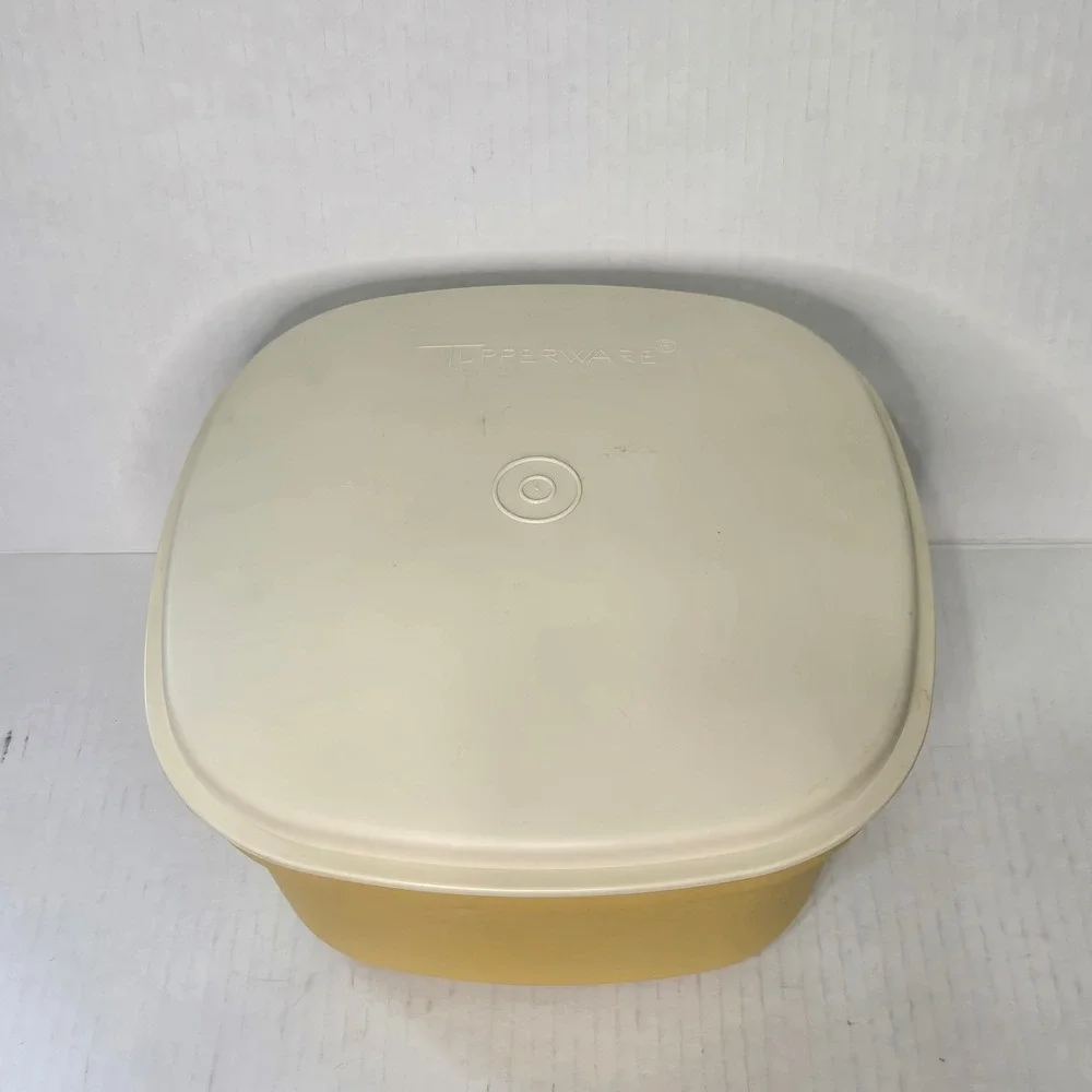 Vintage Tupperware Harvest Gold Square Food Storage Container 8.5 Inch with Lid